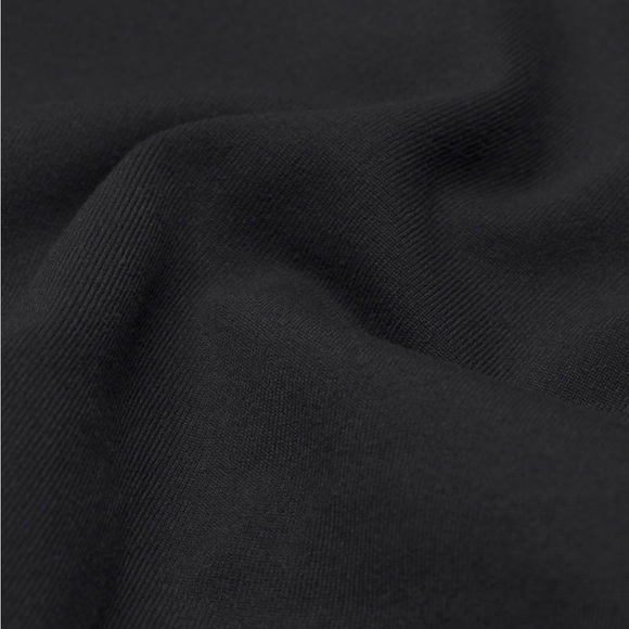 ARITZIA | Shake-It 5" Romper - Picture 4 of 5